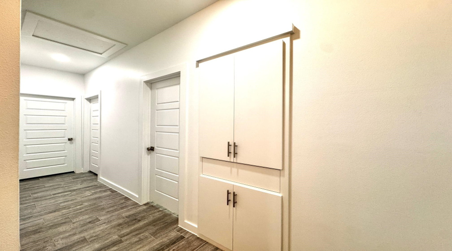 5515 Eva Ct., LAREDO, Texas 78046, 3 Bedrooms Bedrooms, 5 Rooms Rooms,2 BathroomsBathrooms,Residential,For Sale,5515 Eva Ct.,20260591