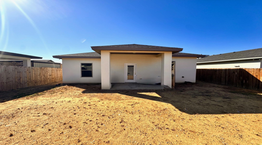 5515 Eva Ct., LAREDO, Texas 78046, 3 Bedrooms Bedrooms, 5 Rooms Rooms,2 BathroomsBathrooms,Residential,For Sale,5515 Eva Ct.,20260591