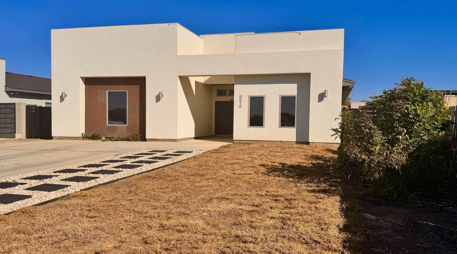 5515 Eva Ct., LAREDO, Texas 78046, 3 Bedrooms Bedrooms, 5 Rooms Rooms,2 BathroomsBathrooms,Residential,For Sale,5515 Eva Ct.,20260591