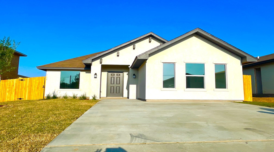 5429 Encanto Dr., LAREDO, Texas 78046, 4 Bedrooms Bedrooms, 6 Rooms Rooms,2 BathroomsBathrooms,Residential,For Rent,5429 Encanto Dr.,20260592