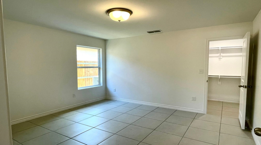 5429 Encanto Dr., LAREDO, Texas 78046, 4 Bedrooms Bedrooms, 6 Rooms Rooms,2 BathroomsBathrooms,Residential,For Rent,5429 Encanto Dr.,20260592