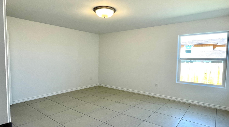 5429 Encanto Dr., LAREDO, Texas 78046, 4 Bedrooms Bedrooms, 6 Rooms Rooms,2 BathroomsBathrooms,Residential,For Rent,5429 Encanto Dr.,20260592