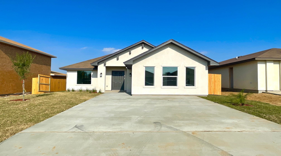 5429 Encanto Dr., LAREDO, Texas 78046, 4 Bedrooms Bedrooms, 6 Rooms Rooms,2 BathroomsBathrooms,Residential,For Rent,5429 Encanto Dr.,20260592