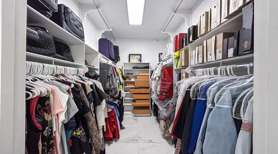 7213 Lake Victoria Rd, Laredo, Texas 78041, 4 Bedrooms Bedrooms, 7 Rooms Rooms,2 BathroomsBathrooms,Residential,For Sale,7213 Lake Victoria Rd,20260594