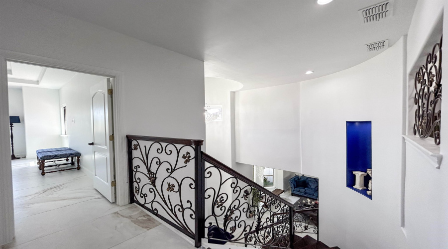 7213 Lake Victoria Rd, Laredo, Texas 78041, 4 Bedrooms Bedrooms, 7 Rooms Rooms,2 BathroomsBathrooms,Residential,For Sale,7213 Lake Victoria Rd,20260594