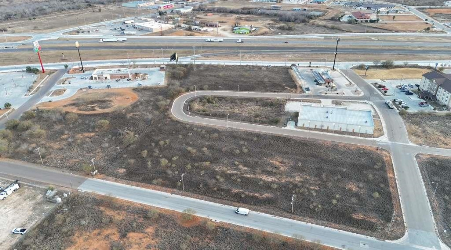 18 IH-35 Access Rd, Cotulla, Texas 78014, ,Land,For Sale,18 IH-35 Access Rd,20260586