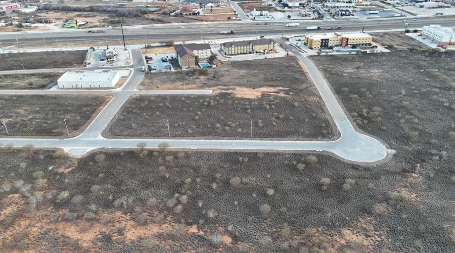 21 IH-35 Access Rd, Cotulla, Texas 78014, ,Land,For Sale,21 IH-35 Access Rd,20260589