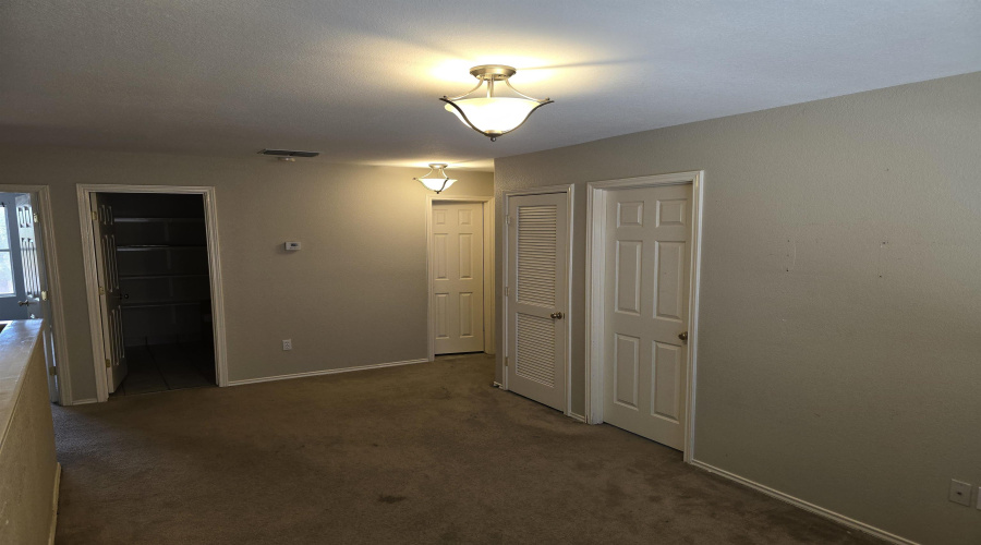 2987 Temple Dr, Laerdo, Texas 78043, 3 Bedrooms Bedrooms, 7 Rooms Rooms,2 BathroomsBathrooms,Residential,For Rent,2987 Temple Dr,20260602