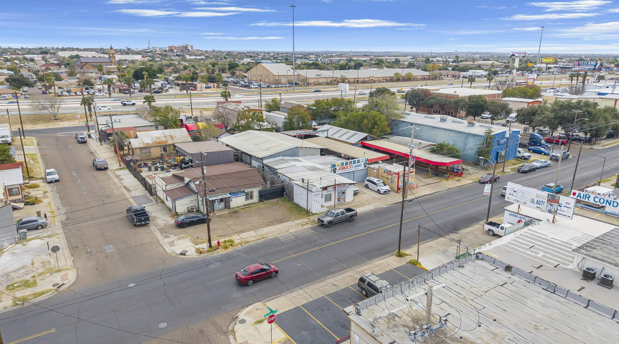 1717 San Bernardo Ave, Laredo, Texas 78040, ,3 BathroomsBathrooms,Commercial retail/office,For Sale,1717 San Bernardo Ave,20260610