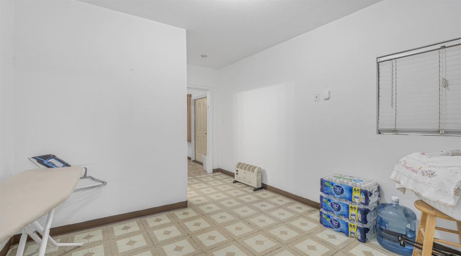 1717 San Bernardo Ave, Laredo, Texas 78040, ,3 BathroomsBathrooms,Commercial retail/office,For Sale,1717 San Bernardo Ave,20260610