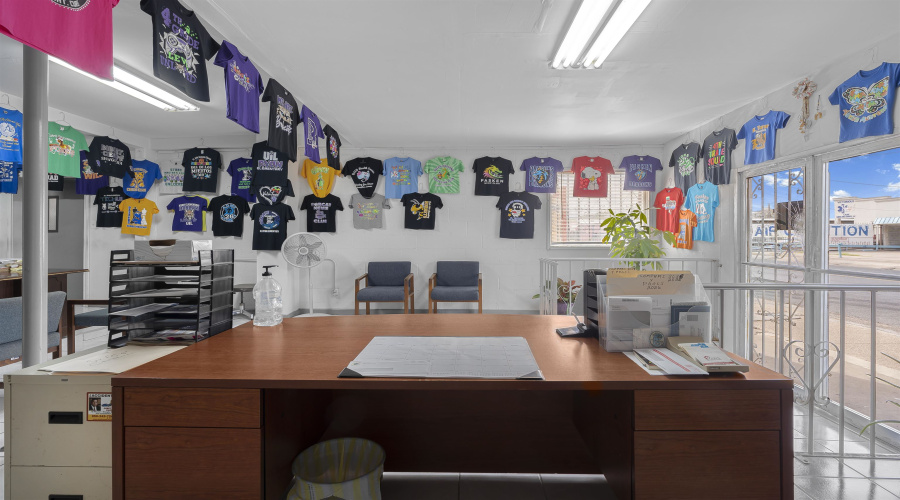 1717 San Bernardo Ave, Laredo, Texas 78040, ,3 BathroomsBathrooms,Commercial retail/office,For Sale,1717 San Bernardo Ave,20260610