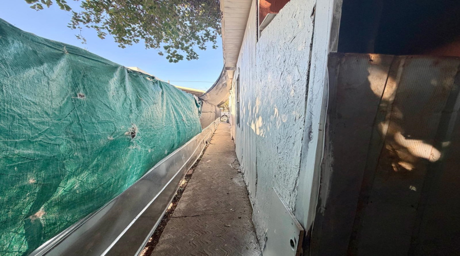 515 Rosario St, Laredo, Texas 78040, ,Multi-family,For Sale,515 Rosario St,20260596