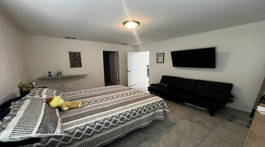 1810 Brownwood St., LAREDO, Texas 78046, 4 Bedrooms Bedrooms, 6 Rooms Rooms,2 BathroomsBathrooms,Residential,For Sale,1810 Brownwood St.,20260606