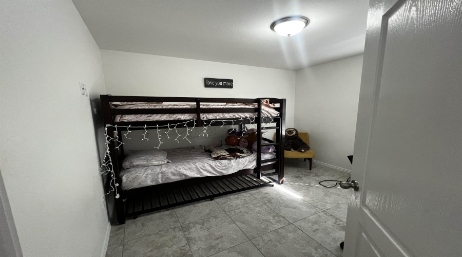 1810 Brownwood St., LAREDO, Texas 78046, 4 Bedrooms Bedrooms, 6 Rooms Rooms,2 BathroomsBathrooms,Residential,For Sale,1810 Brownwood St.,20260606