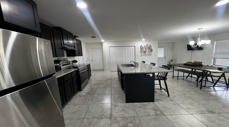 1810 Brownwood St., LAREDO, Texas 78046, 4 Bedrooms Bedrooms, 6 Rooms Rooms,2 BathroomsBathrooms,Residential,For Sale,1810 Brownwood St.,20260606