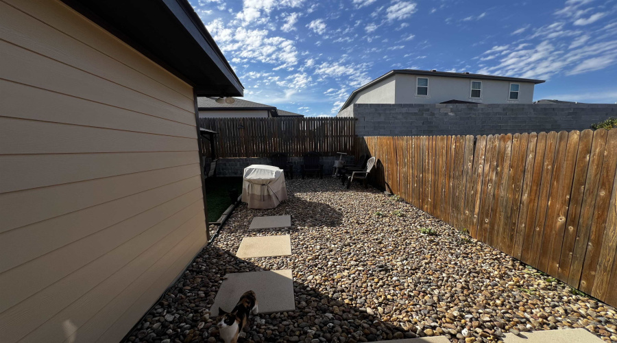 1810 Brownwood St., LAREDO, Texas 78046, 4 Bedrooms Bedrooms, 6 Rooms Rooms,2 BathroomsBathrooms,Residential,For Sale,1810 Brownwood St.,20260606