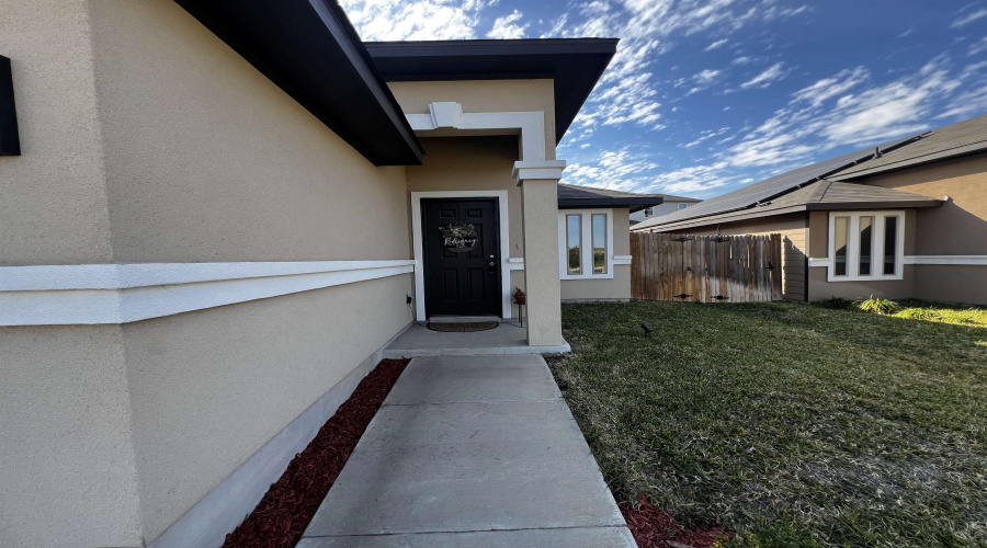 1810 Brownwood St., LAREDO, Texas 78046, 4 Bedrooms Bedrooms, 6 Rooms Rooms,2 BathroomsBathrooms,Residential,For Sale,1810 Brownwood St.,20260606