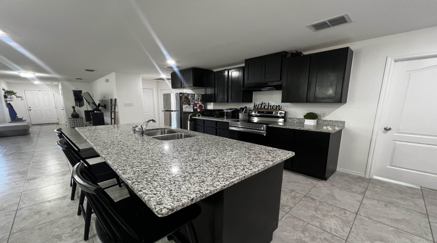 1810 Brownwood St., LAREDO, Texas 78046, 4 Bedrooms Bedrooms, 6 Rooms Rooms,2 BathroomsBathrooms,Residential,For Sale,1810 Brownwood St.,20260606