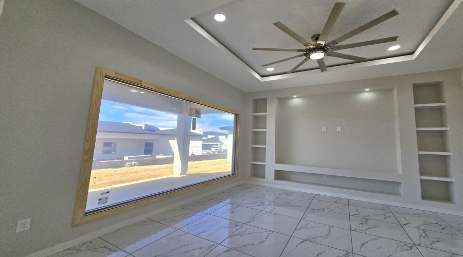 1005 Noyola Loop, Laredo, Texas 78046, 4 Bedrooms Bedrooms, 5 Rooms Rooms,2 BathroomsBathrooms,Residential,For Sale,1005 Noyola Loop,20260595