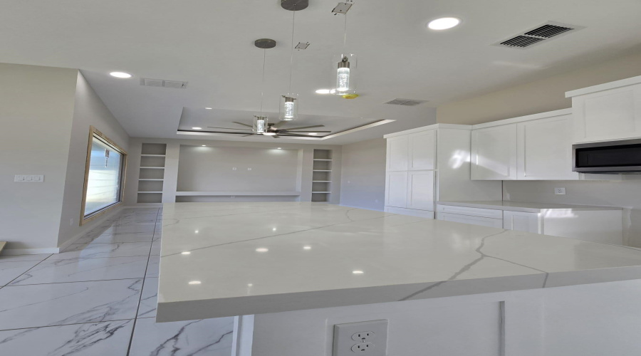 1005 Noyola Loop, Laredo, Texas 78046, 4 Bedrooms Bedrooms, 5 Rooms Rooms,2 BathroomsBathrooms,Residential,For Sale,1005 Noyola Loop,20260595