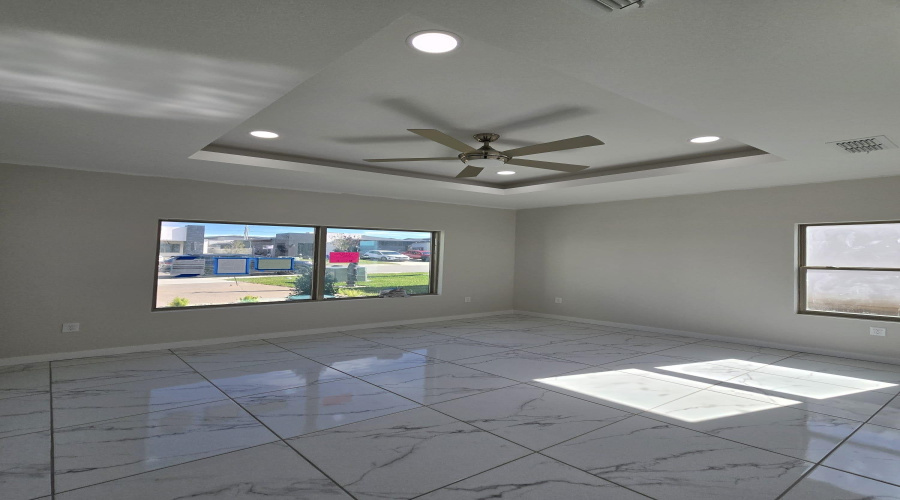 1005 Noyola Loop, Laredo, Texas 78046, 4 Bedrooms Bedrooms, 5 Rooms Rooms,2 BathroomsBathrooms,Residential,For Sale,1005 Noyola Loop,20260595