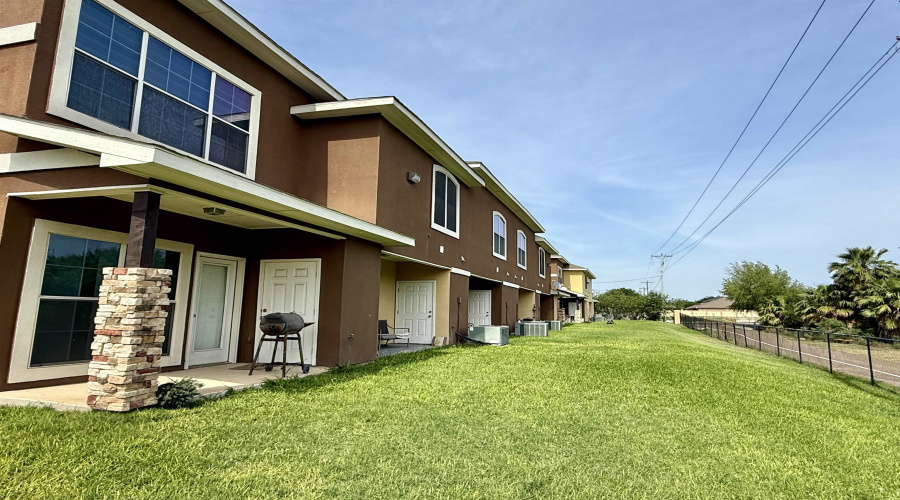 2619 San Isidro Pkwy, Laredo, Texas 78045, 2 Bedrooms Bedrooms, 4 Rooms Rooms,1 BathroomBathrooms,Residential,For Rent,2619 San Isidro Pkwy,20260597