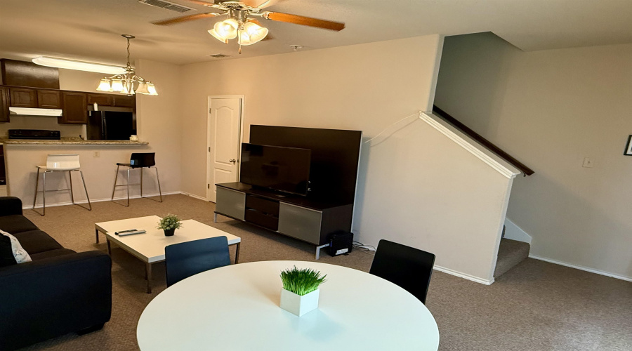 2619 San Isidro Pkwy, Laredo, Texas 78045, 2 Bedrooms Bedrooms, 4 Rooms Rooms,1 BathroomBathrooms,Residential,For Rent,2619 San Isidro Pkwy,20260597