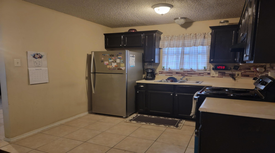 209 Corral Dr, Laredo, Texas 78045, 3 Bedrooms Bedrooms, 5 Rooms Rooms,2 BathroomsBathrooms,Residential,For Sale,209 Corral Dr,20260598