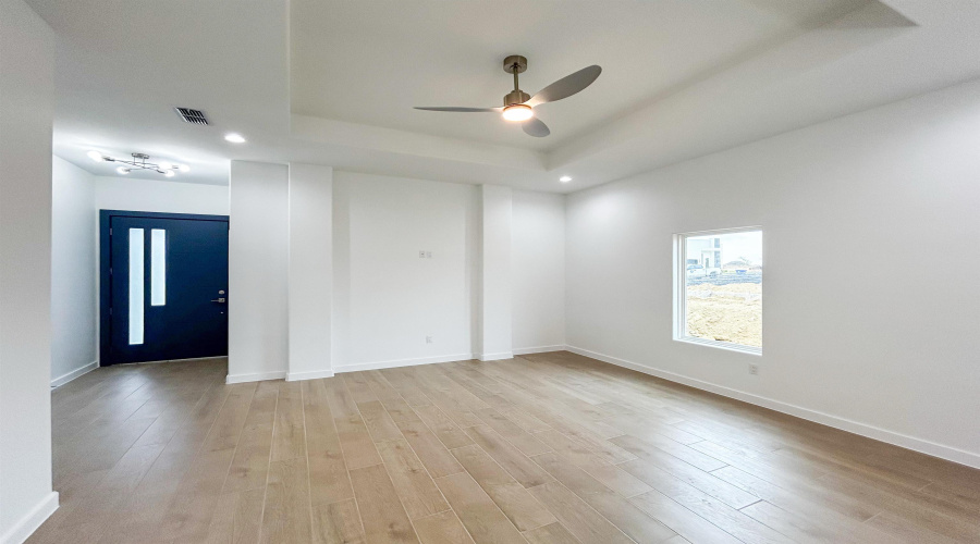 1719 Cordova Dr., Laredo, Texas 78046, 3 Bedrooms Bedrooms, 4 Rooms Rooms,2 BathroomsBathrooms,Residential,For Sale,1719 Cordova Dr.,20260601