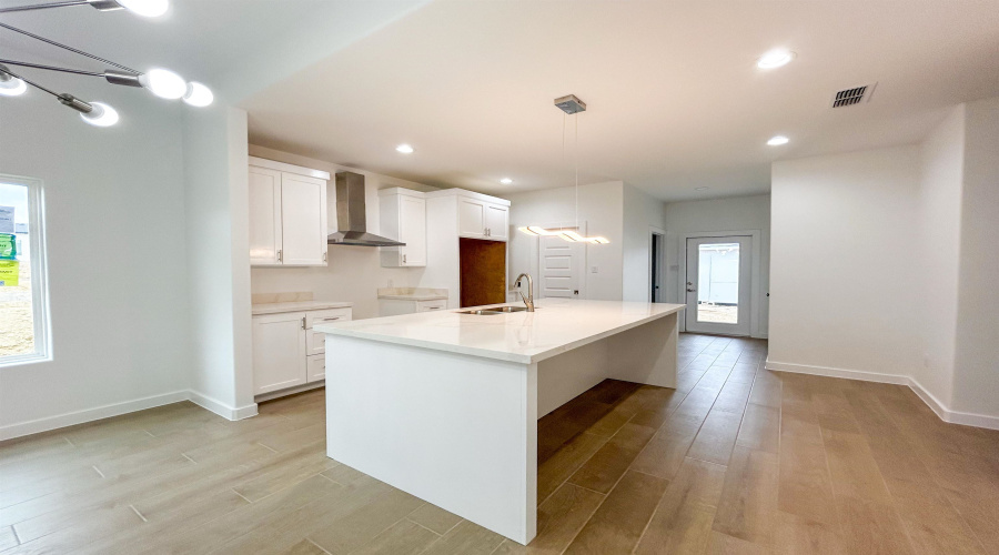 1719 Cordova Dr., Laredo, Texas 78046, 3 Bedrooms Bedrooms, 4 Rooms Rooms,2 BathroomsBathrooms,Residential,For Sale,1719 Cordova Dr.,20260601