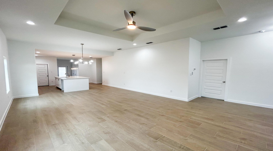 1719 Cordova Dr., Laredo, Texas 78046, 3 Bedrooms Bedrooms, 4 Rooms Rooms,2 BathroomsBathrooms,Residential,For Sale,1719 Cordova Dr.,20260601