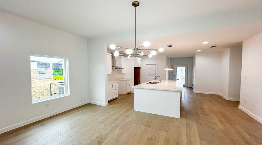 1719 Cordova Dr., Laredo, Texas 78046, 3 Bedrooms Bedrooms, 4 Rooms Rooms,2 BathroomsBathrooms,Residential,For Sale,1719 Cordova Dr.,20260601