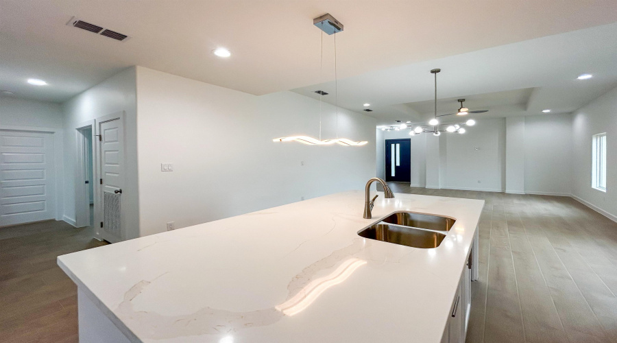 1719 Cordova Dr., Laredo, Texas 78046, 3 Bedrooms Bedrooms, 4 Rooms Rooms,2 BathroomsBathrooms,Residential,For Sale,1719 Cordova Dr.,20260601