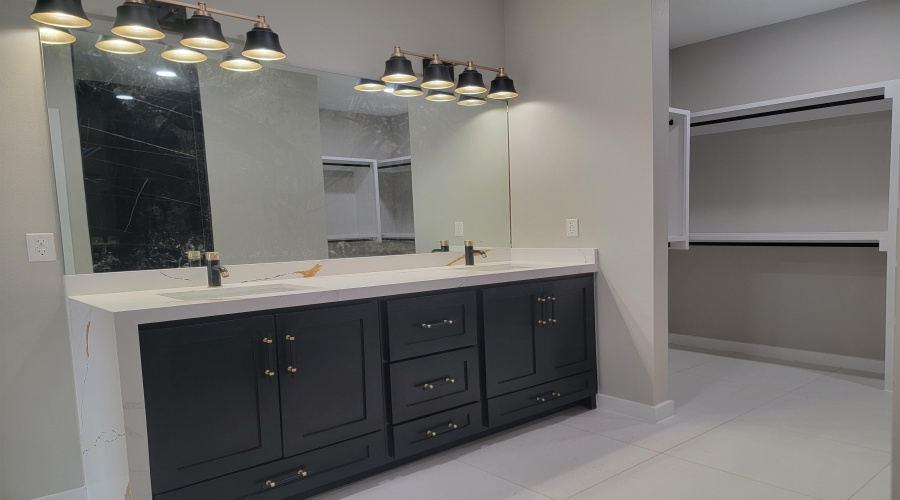 4001 Yoyis St., Laredo, Texas 78046, 3 Bedrooms Bedrooms, 6 Rooms Rooms,2 BathroomsBathrooms,Residential,For Sale,4001 Yoyis St.,20260619