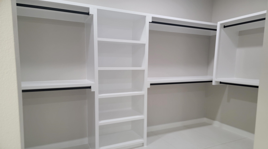 4001 Yoyis St., Laredo, Texas 78046, 3 Bedrooms Bedrooms, 6 Rooms Rooms,2 BathroomsBathrooms,Residential,For Sale,4001 Yoyis St.,20260619