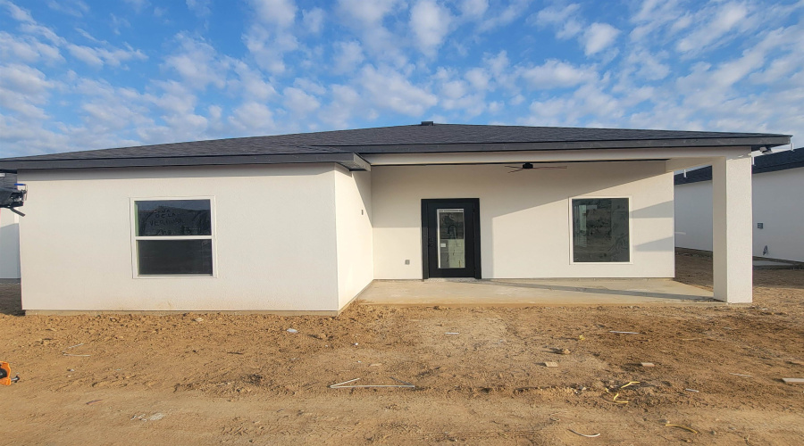 4001 Yoyis St., Laredo, Texas 78046, 3 Bedrooms Bedrooms, 6 Rooms Rooms,2 BathroomsBathrooms,Residential,For Sale,4001 Yoyis St.,20260619