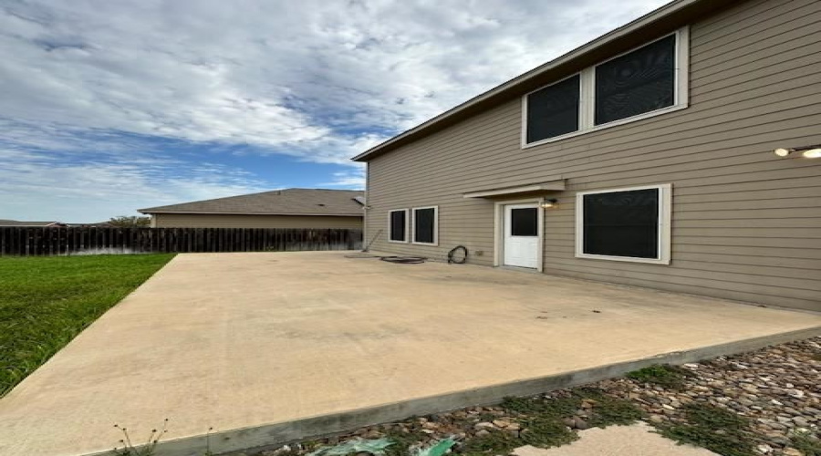 3208 Simmental Dr, LAREDO, Texas 78046, 3 Bedrooms Bedrooms, 3 Rooms Rooms,2 BathroomsBathrooms,Residential,For Rent,3208 Simmental Dr,20260622