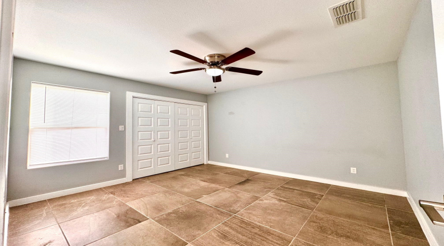 1009 La Muralla St, LAREDO, Texas 78046, 4 Bedrooms Bedrooms, 6 Rooms Rooms,2 BathroomsBathrooms,Residential,For Rent,1009 La Muralla St,20260629