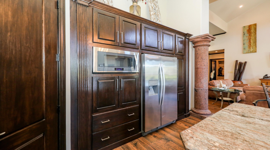 570 Well Ln, Laredo, Texas 78045, 3 Bedrooms Bedrooms, 4 Rooms Rooms,2 BathroomsBathrooms,Residential,For Sale,570 Well Ln,20260635