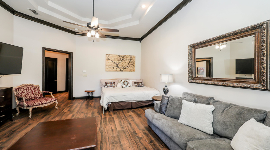 570 Well Ln, Laredo, Texas 78045, 3 Bedrooms Bedrooms, 4 Rooms Rooms,2 BathroomsBathrooms,Residential,For Sale,570 Well Ln,20260635