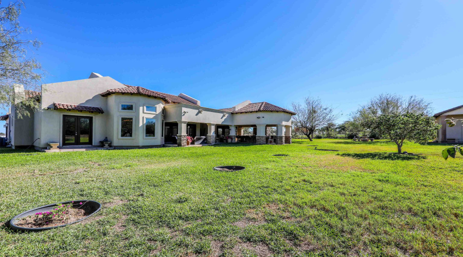 570 Well Ln, Laredo, Texas 78045, 3 Bedrooms Bedrooms, 4 Rooms Rooms,2 BathroomsBathrooms,Residential,For Sale,570 Well Ln,20260635