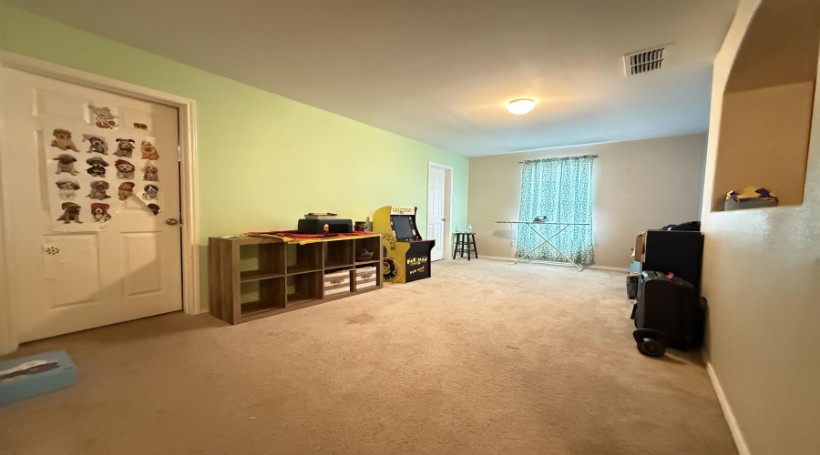 820 Rivera Way, Laredo, Texas 78043, 3 Bedrooms Bedrooms, 6 Rooms Rooms,2 BathroomsBathrooms,Residential,For Sale,820 Rivera Way,20260643