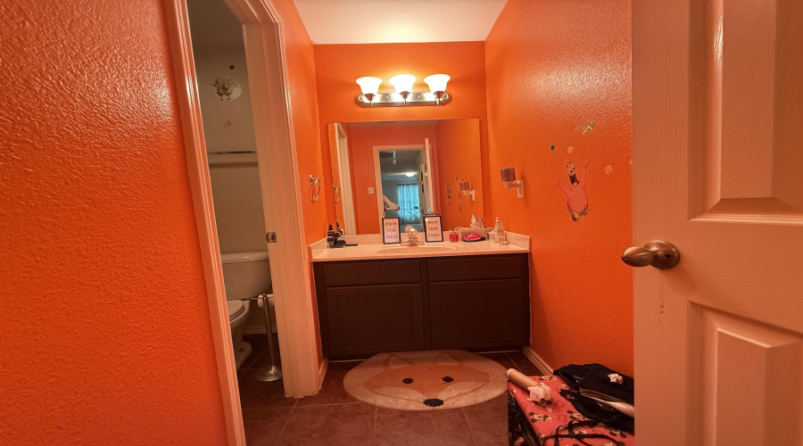 820 Rivera Way, Laredo, Texas 78043, 3 Bedrooms Bedrooms, 6 Rooms Rooms,2 BathroomsBathrooms,Residential,For Sale,820 Rivera Way,20260643