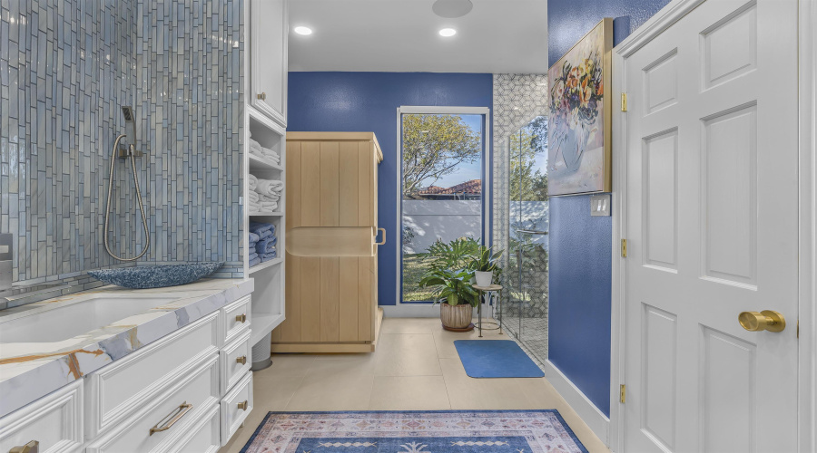 3302 Hagen Lp, Laredo, Texas 78045, 3 Bedrooms Bedrooms, 5 Rooms Rooms,2 BathroomsBathrooms,Residential,For Sale,3302 Hagen Lp,20260645