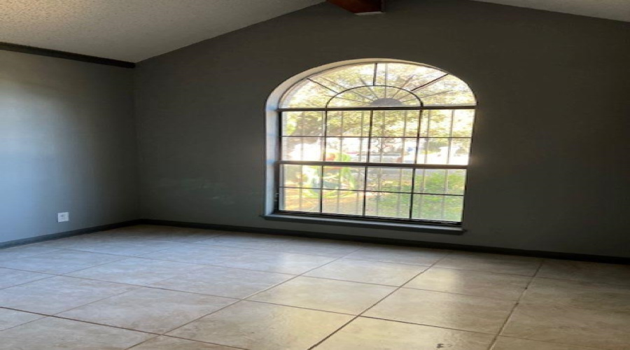 8707 Puerto Belo, LAREDO, Texas 78045, 3 Bedrooms Bedrooms, 5 Rooms Rooms,2 BathroomsBathrooms,Residential,For Rent,8707 Puerto Belo,20260647