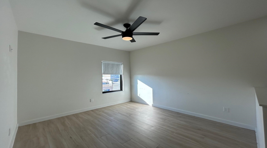 6317 Krone Ln, LAREDO, Texas 78041, 3 Bedrooms Bedrooms, 7 Rooms Rooms,2 BathroomsBathrooms,Residential,For Rent,6317 Krone Ln,20260648