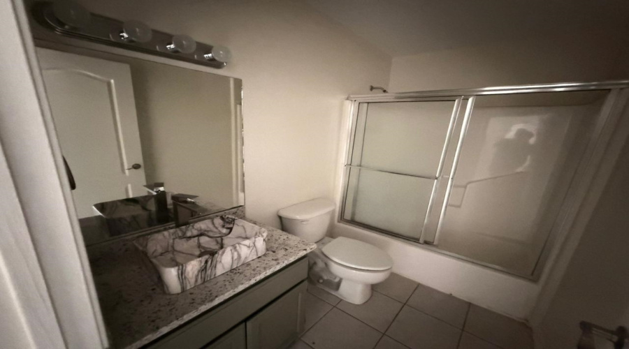 411 Shiloh Dr, LAREDO, Texas 78045, 3 Bedrooms Bedrooms, 6 Rooms Rooms,2 BathroomsBathrooms,Residential,For Rent,411 Shiloh Dr,20260649