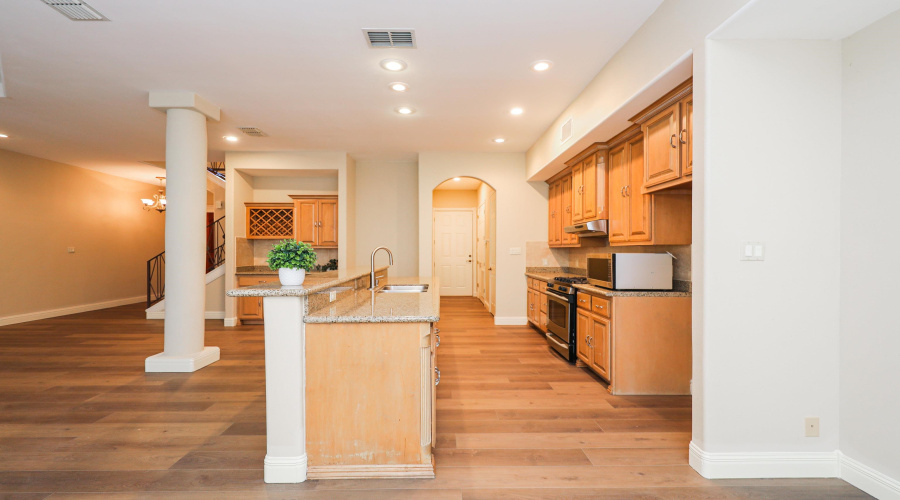 7205 Lake Victoria Rd, Laredo, Texas 78401-1966, 3 Bedrooms Bedrooms, 6 Rooms Rooms,2 BathroomsBathrooms,Residential,For Sale,7205 Lake Victoria Rd,20260650