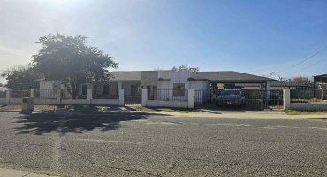 2620 Hendricks Ave, Laredo, Texas 78040, 2 Bedrooms Bedrooms, 3 Rooms Rooms,2 BathroomsBathrooms,Residential,For Sale,2620 Hendricks Ave,20260651