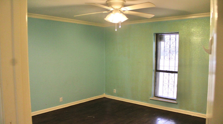 222 Century Blvd, Laredo, Texas 78046, 3 Bedrooms Bedrooms, 7 Rooms Rooms,2 BathroomsBathrooms,Residential,For Sale,222 Century Blvd,20260652